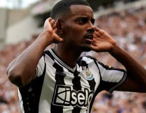 瑞典世预赛失利后：伊萨克伤病情况与心态剖析