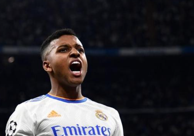 罗德里戈：从困境中崛起，重铸皇马关键地位