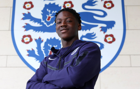 卡里克盛赞曼联青训新星梅努：适应力强且潜力无限